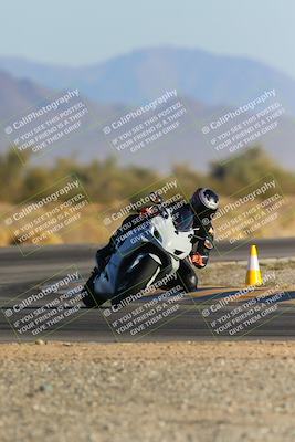 media/Dec-09-2023-SoCal Trackdays (Sat) [[76a8ac2686]]/Turn 15 Set 1 (230pm)/